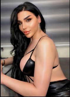 Sexy Nicolitta - Transsexual escort in Beirut Photo 30 of 30