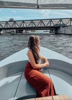 Sexy - escort in Göteborg Photo 1 of 3