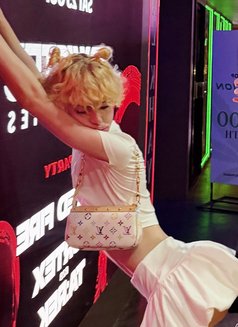 Sexy Niki - Male escort in Dubai Photo 6 of 20