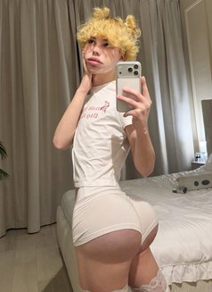 Sexy Niki - Male escort in Dubai Photo 20 of 20