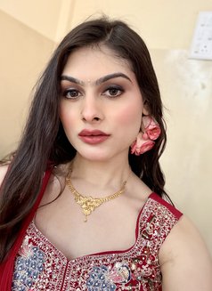 Sexy Nisha - Transsexual escort in Kolkata Photo 13 of 29