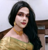 Sexy Nisha Queen - Transsexual escort in Pune