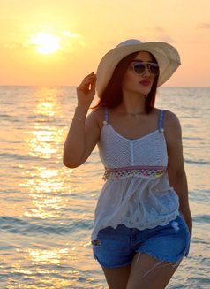 sexy NURA independent🥰 - escort in Dubai Photo 12 of 12