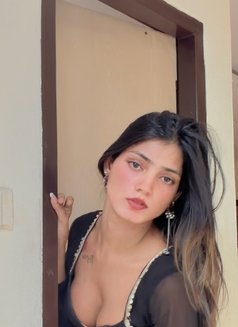 Sexy Nyra - escort in Surat Photo 4 of 8