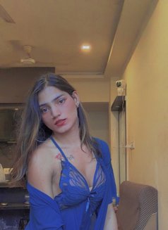 Sexy Nyra - escort in Surat Photo 5 of 8
