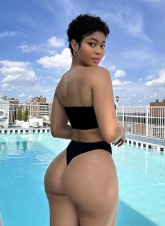 Sexy Pinky - escort in Lagos, Nigeria Photo 4 of 4