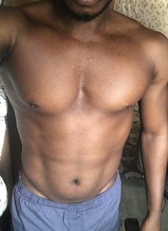 Sexy Pisces - Male escort in Lagos, Nigeria Photo 3 of 3