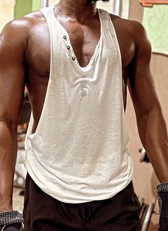 Sexy Pisces - Male escort in Lagos, Nigeria Photo 5 of 5