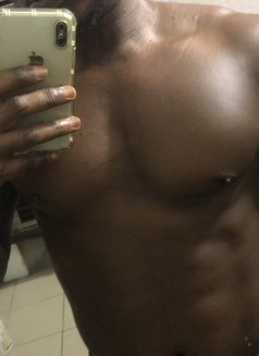 Sexy Pisces - Male escort in Lagos, Nigeria Photo 2 of 3