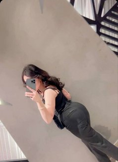 ️🧚Sexy Preet 22 Young independent - puta in Dubai Photo 12 of 12
