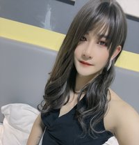Sexy Qiqi - Transsexual escort in Hong Kong Photo 6 of 9