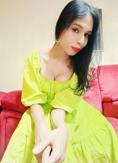 Sexy queen - Acompañantes transexual in Chennai Photo 11 of 14