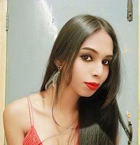 Sexy Queen Young Mallu Roshni - Transsexual escort in Bangalore