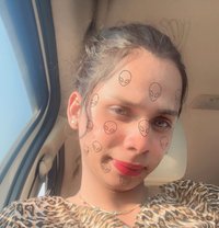 Sexy Reshu - Transsexual escort in Ahmedabad