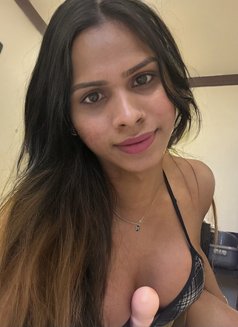 Sexy Reshu - Transsexual escort in Ahmedabad Photo 7 of 9