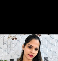 Sexy Reshu - Transsexual escort in Vadodara