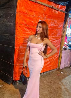 Sexy Roxy - puta in Kolkata Photo 2 of 11