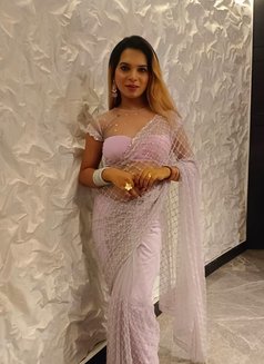 Sexy Roxy - escort in Mumbai Photo 15 of 16
