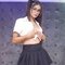 Sexy Ruhi - masseuse in New Delhi