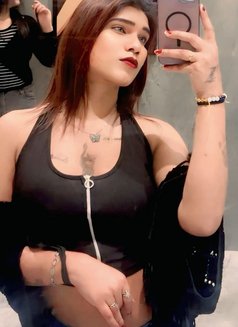 Sexy Samaira - Transsexual escort in Ahmedabad Photo 9 of 24