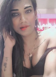 Sexy Samaira - Acompañantes transexual in Ahmedabad Photo 12 of 13