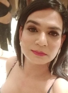 Sexy Sandy - Acompañantes transexual in New Delhi Photo 5 of 6