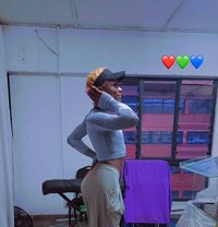 Sexy Sandy - Transsexual escort in Nairobi