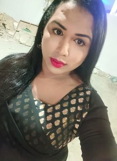 Sexy sangavi - Transsexual escort in Chennai Photo 4 of 7