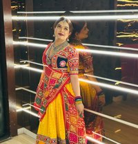 Sexy Saniya - Acompañante transexual in Pune