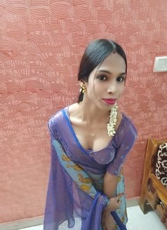 Sexy Shemale Mallu - Acompañantes transexual in Chennai Photo 1 of 5