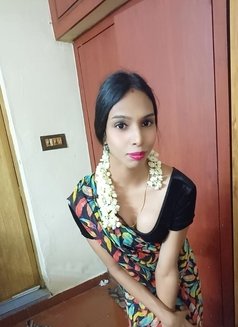 Sexy Shemale Roshni - Transsexual escort in Chennai Photo 4 of 7