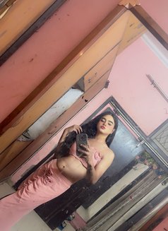 Sexy Shirat - Acompañantes transexual in New Delhi Photo 5 of 6