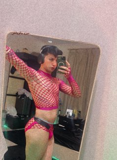 Sexy Sinner99 - Acompañantes masculino in Riyadh Photo 3 of 7