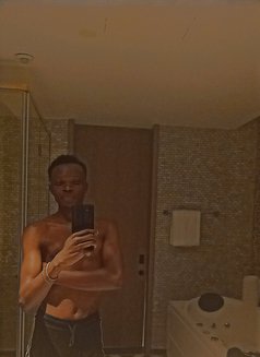 Sexy slim - Male escort in Nairobi Photo 6 of 6