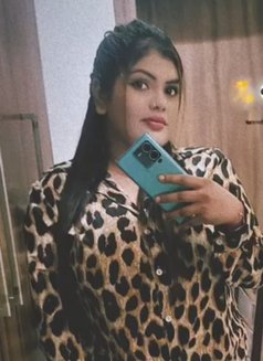 Sexy sona cam show - puta in Chennai Photo 1 of 1