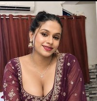 Sexy Sonali - Acompañantes transexual in Ahmedabad Photo 3 of 10