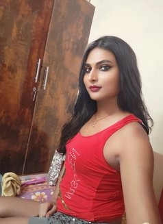 Sexy Sonali - Acompañantes transexual in Kolkata Photo 8 of 12