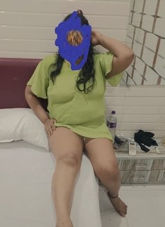 Sexy Soni - escort in Mumbai Photo 1 of 6