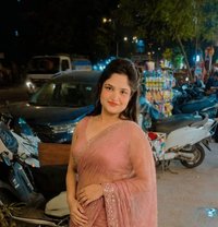 Sexy Sonia Real Meet & Cam Session - escort in Indore