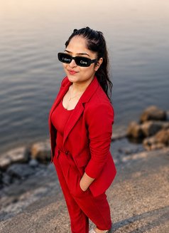 Sexy Sonia Real Meet & Cam Session - puta in Rajkot Photo 4 of 7