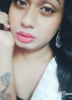 Sexy Soniya - Transsexual escort in Kolkata Photo 1 of 4