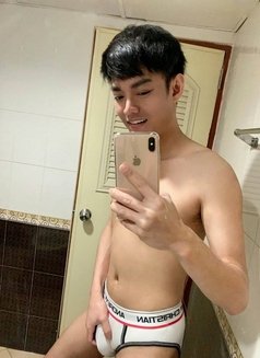 Nice body 🇹🇭 both - Acompañantes masculino in Al Manama Photo 4 of 6