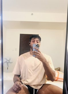 Sexy Teddy - Male escort in Manila Photo 8 of 11