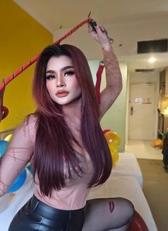 Sexy Thai Women (New Here) - puta in Riyadh Photo 1 of 18