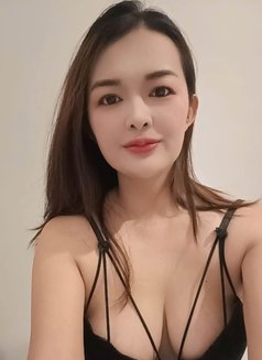 Sexy Tina - escort in Riyadh Photo 2 of 6