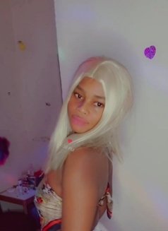 Sexy Toy - Intérprete de adultos in Abu Dhabi Photo 3 of 4