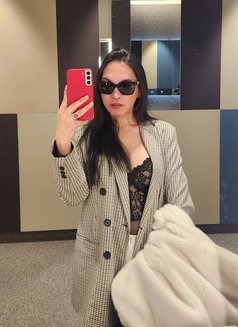 SEXY TRANS SENSUAL TRIXIE 🇵🇭🇯🇵 - Acompañantes transexual in Barcelona Photo 21 of 27