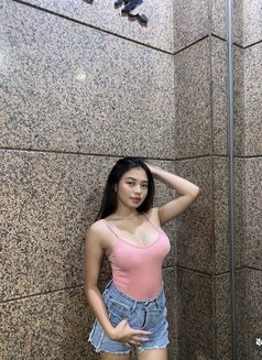 Sexy Trixie - escort in Manila Photo 2 of 4