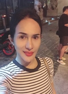 Sexy Ts Ginamae - Transsexual escort in Makati City Photo 3 of 13