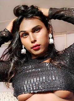 Sexy ts in your city - Transsexual escort in Mumbai Photo 17 of 17